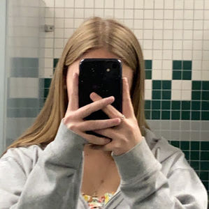 Meet your Posher, Abigail